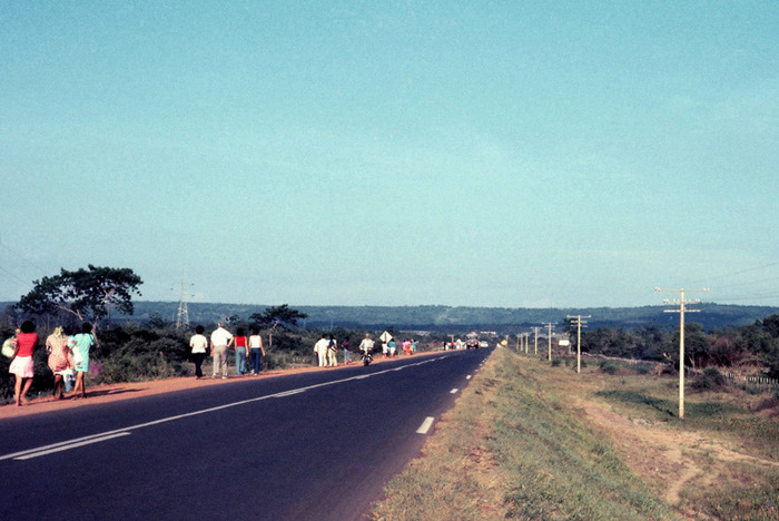 AÑO 1976 - COLOR - VIDA CAMPESINA EN PARAGUAY (JOSÉ MARÍA BLANCH)